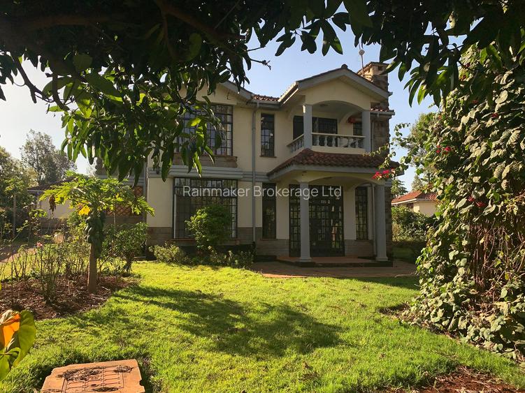 4 Bed House with En Suite in Rosslyn