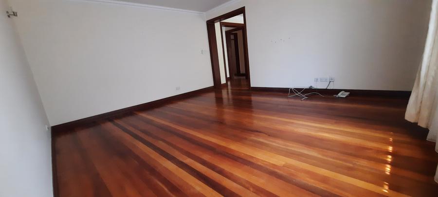 5 Bed Townhouse with En Suite in Lavington - Fler