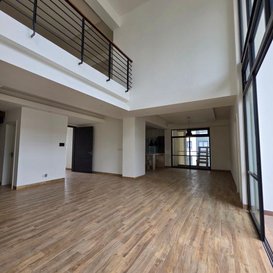 4 Bed Apartment with En Suite in Riverside - Vista 2