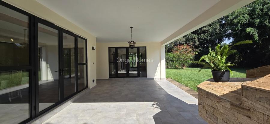 5 Bed House with En Suite at Runda