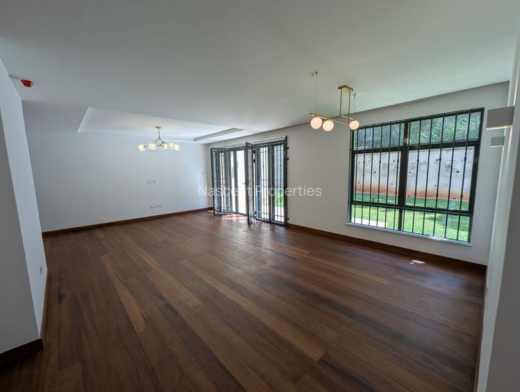 4 Bed Apartment with En Suite at Rosslyn