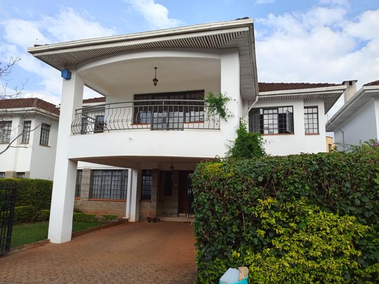 4 Bed Townhouse with En Suite in Spring Valley