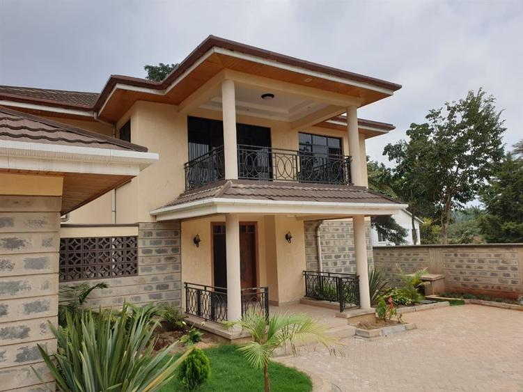 5 Bed House with Garden in Lavington