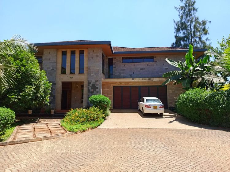 4 Bed Villa with En Suite in Runda