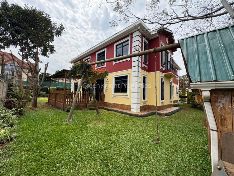 5 Bed House with En Suite in Lavington