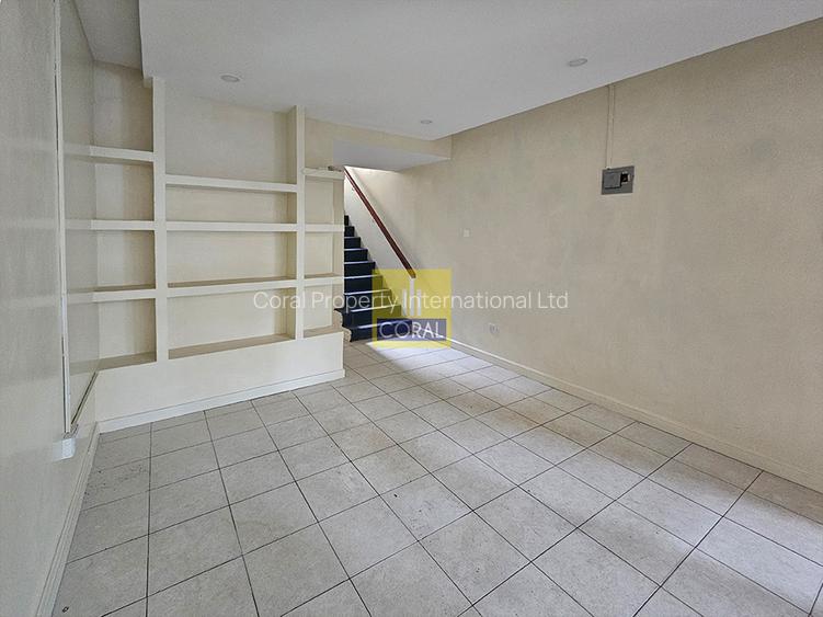 500 ft² Office in Parklands