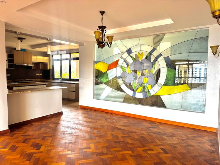 4 Bed Apartment with En Suite in Riverside