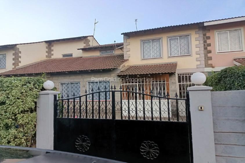 4 Bed Townhouse with En Suite in Embakasi