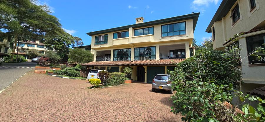 4 Bed Townhouse with En Suite at Grovelia Grove