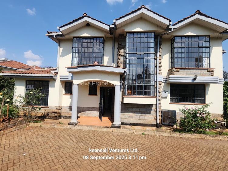 4 Bed Townhouse with En Suite in Nyari