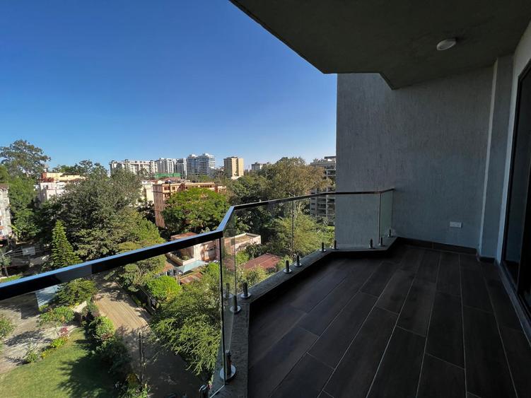 2 Bed Apartment with En Suite in Westlands Area