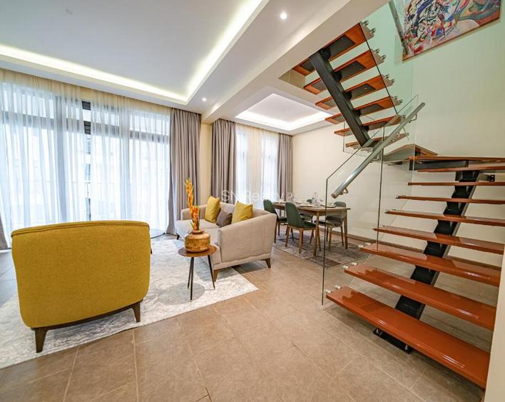 Serviced 2 Bed Apartment with En Suite in Spring Valley