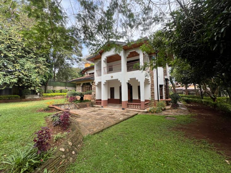 5 Bed House with En Suite at Runda