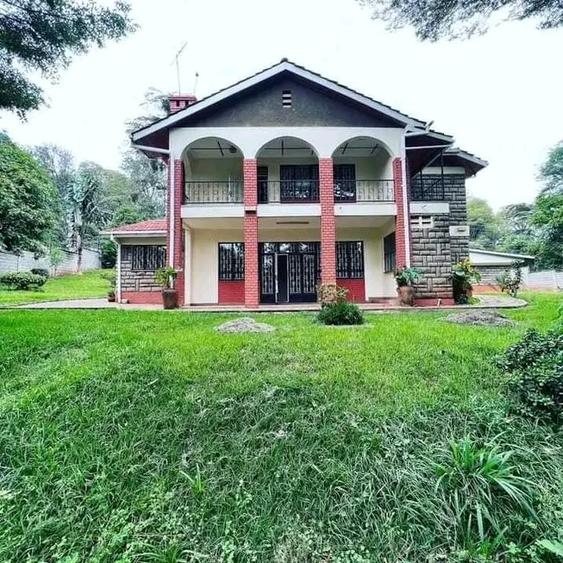 5 Bed House with En Suite at Lavington Green 5 Bed House with En Suite at Lavington Green