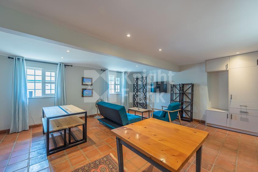 Furnished 1 Bed Apartment with Parking at Faith Close Furnished 1 Bed Apartment with Parking at Faith Close