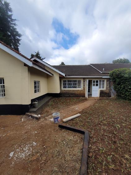 4 Bed House with En Suite in Karen