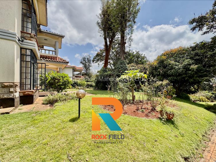 4 Bed Townhouse with En Suite in Rosslyn