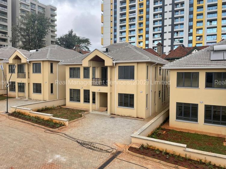 4 Bed Townhouse with En Suite at Othaya Road