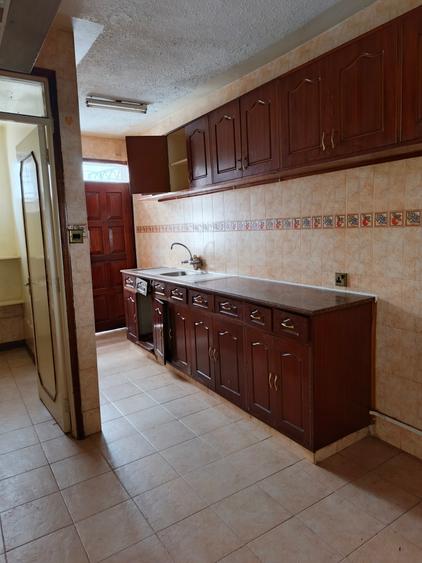 4 Bed Townhouse with En Suite at Kileleshwa - Więcej