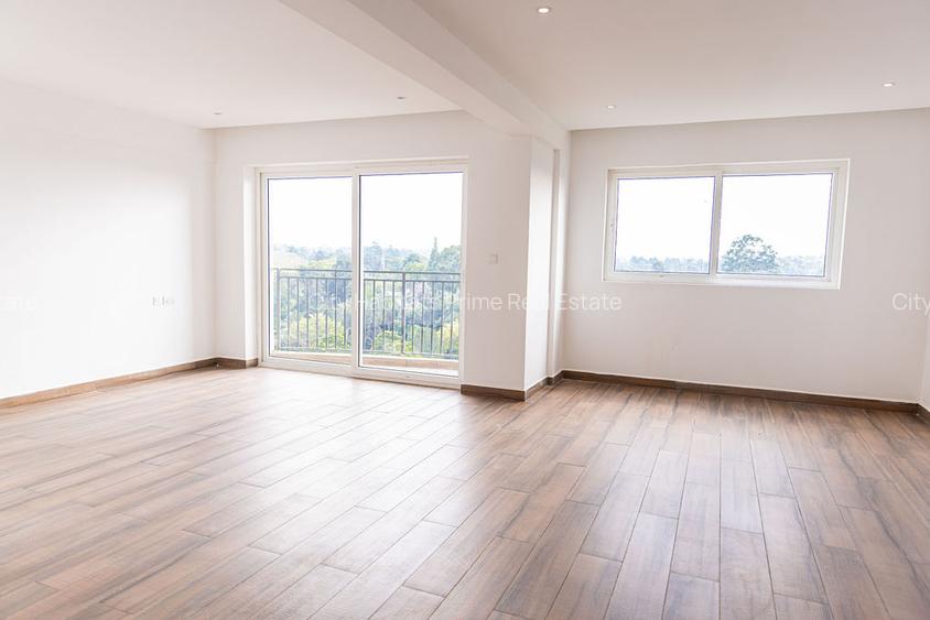 4 Bed Apartment with En Suite in Westlands Area