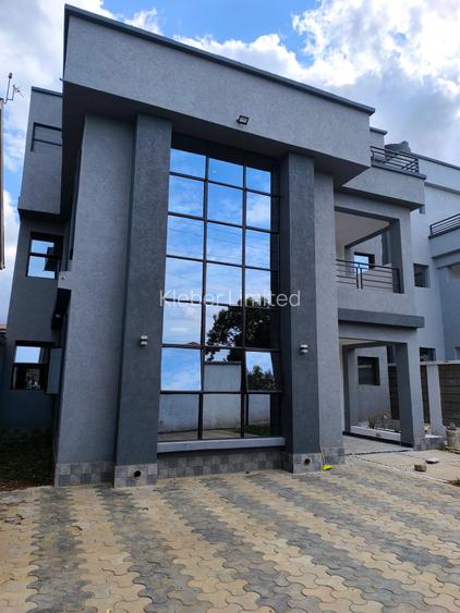 4 Bed Villa with En Suite at Kenyatta Road