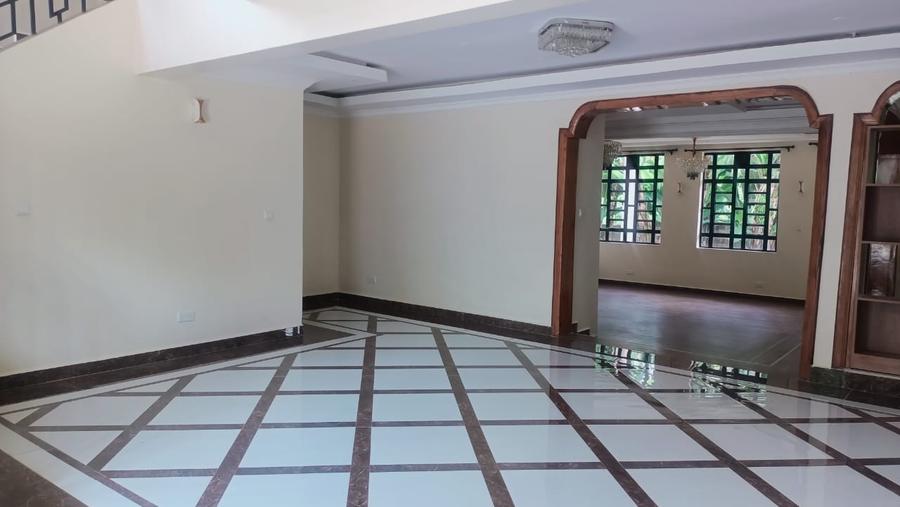 6 Bed Townhouse with En Suite in Kitisuru