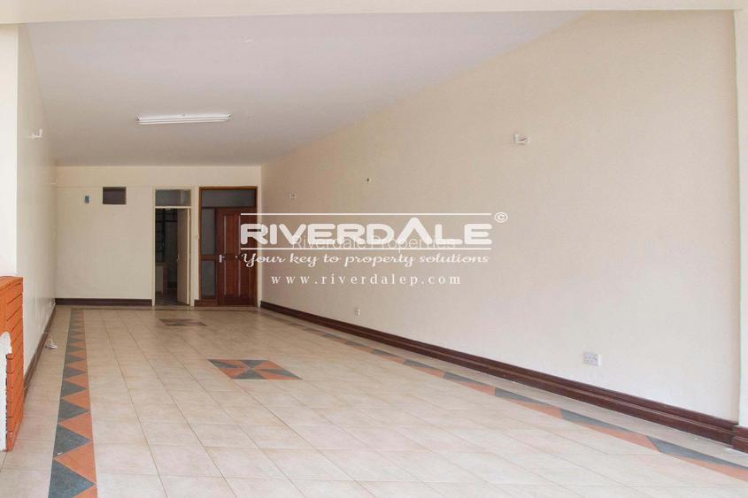 3 Bed Apartment with En Suite in Brookside