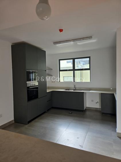 4 Bed House with En Suite at Two Rivers Mall