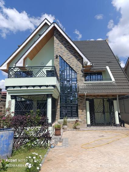 5 Bed Villa with En Suite at Mimosa Drive