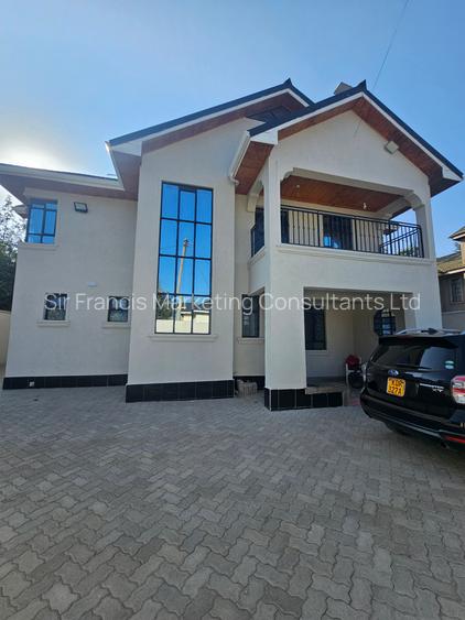 4 Bed House with En Suite at Chavara School Area.