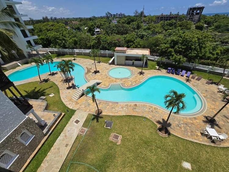 Serviced 4 Bed Apartment with En Suite in Nyali Area Serviced 4 Bed Apartment with En Suite in Nyali Area