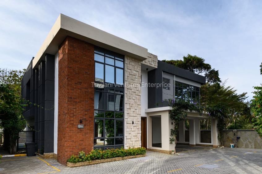 4 Bed Villa with En Suite at Nyali Mombasa