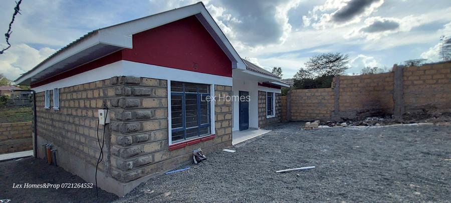 4 Bed House with En Suite at Rimpa