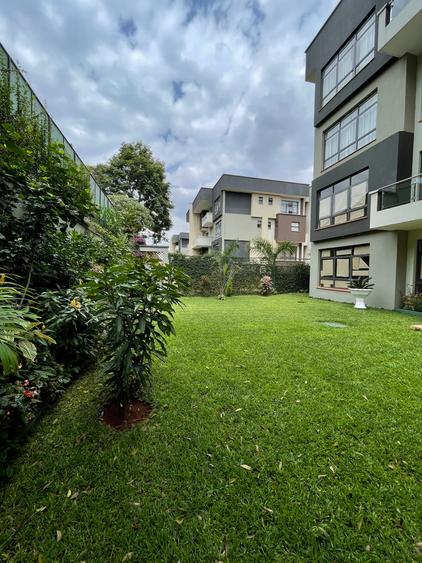 4 Bed Villa with En Suite at Runda