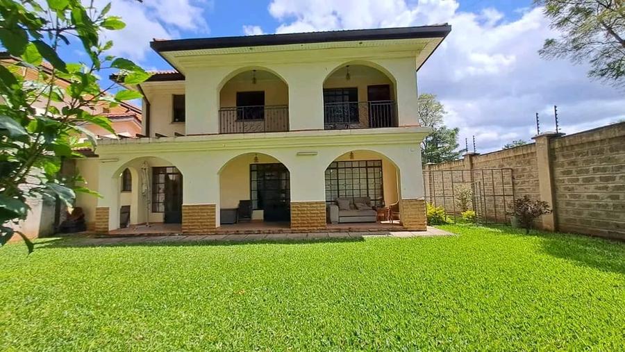 4 Bed Townhouse with En Suite at Lavington 4 Bed Townhouse with En Suite at Lavington