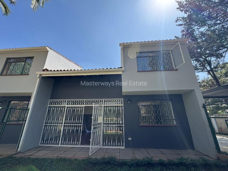 4 Bed Townhouse with En Suite at Lantana Road