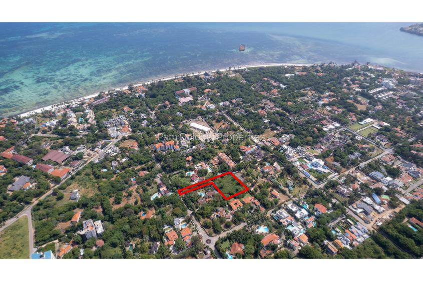 Land at Coral Drive