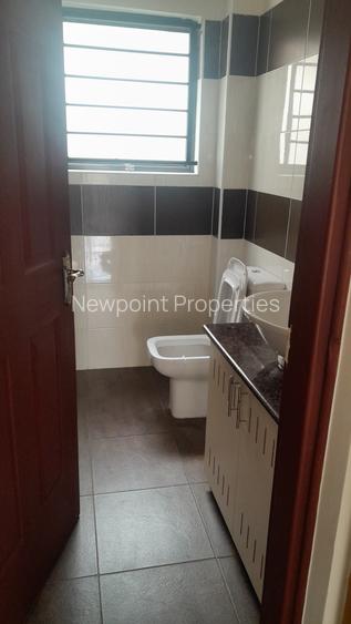 2 Bed Apartment with En Suite at Mvuli Road