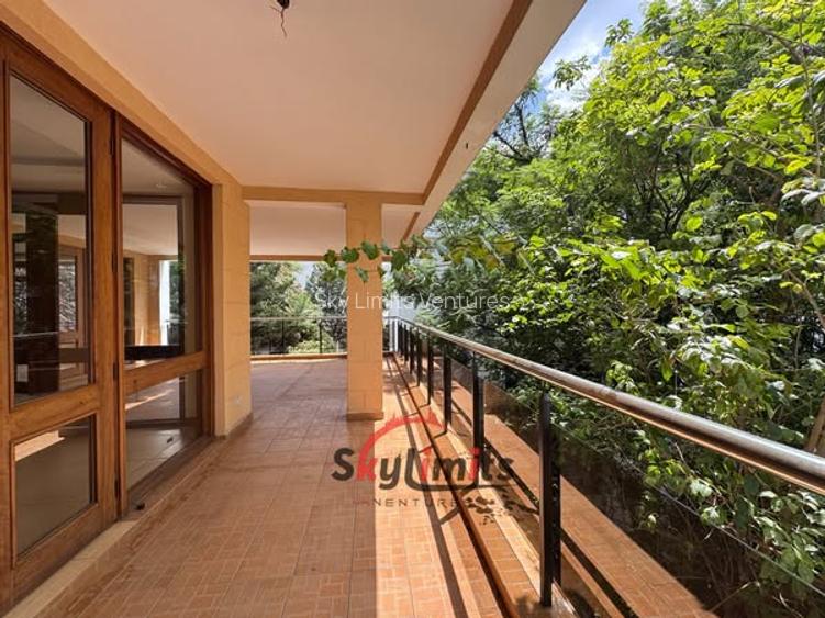 4 Bed Apartment with En Suite at Riverside Drive