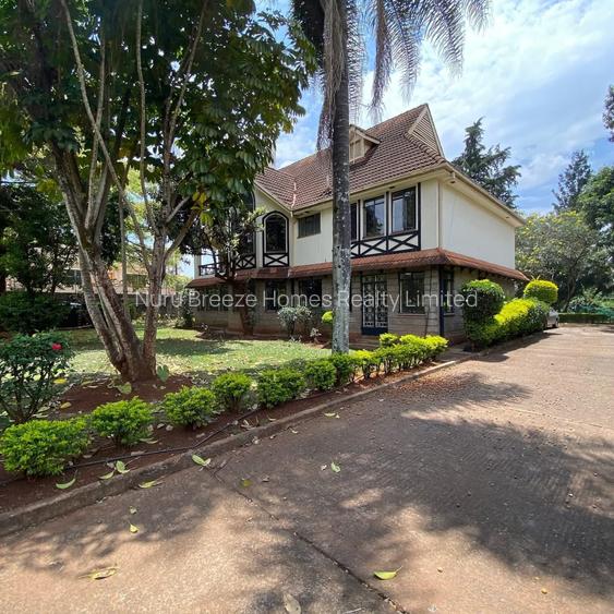 5 Bed House with En Suite in Gigiri