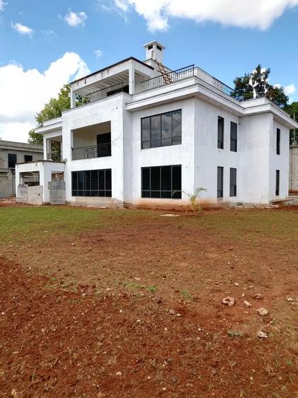 5 Bed House with En Suite in Loresho