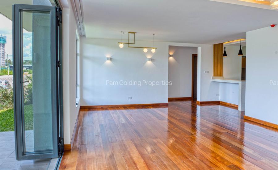 4 Bed Apartment with En Suite in Ruaka