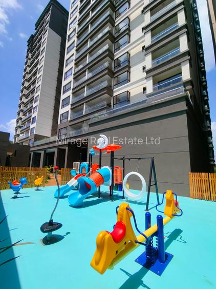 3 Bed Apartment with En Suite in Riverside