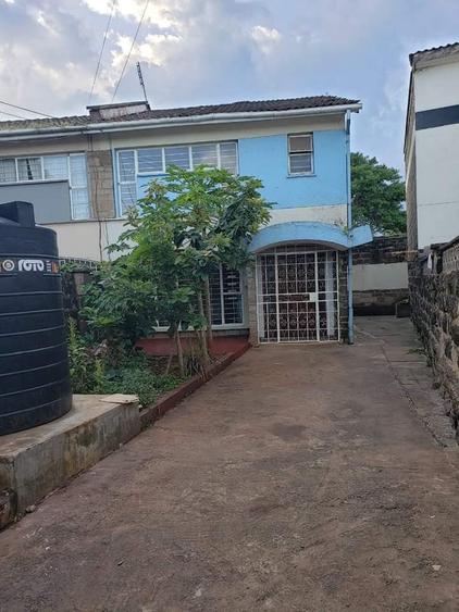 3 Bed House with En Suite at South C