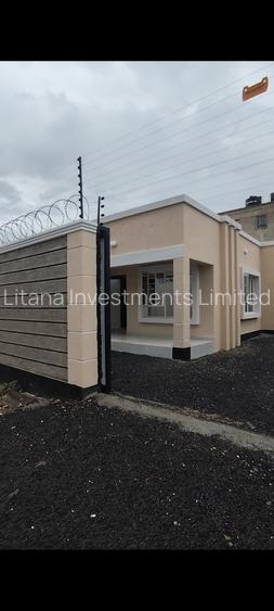 3 Bed House with En Suite in Kamakis