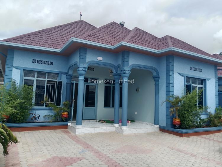 5 Bed House with Garden in Kitengela