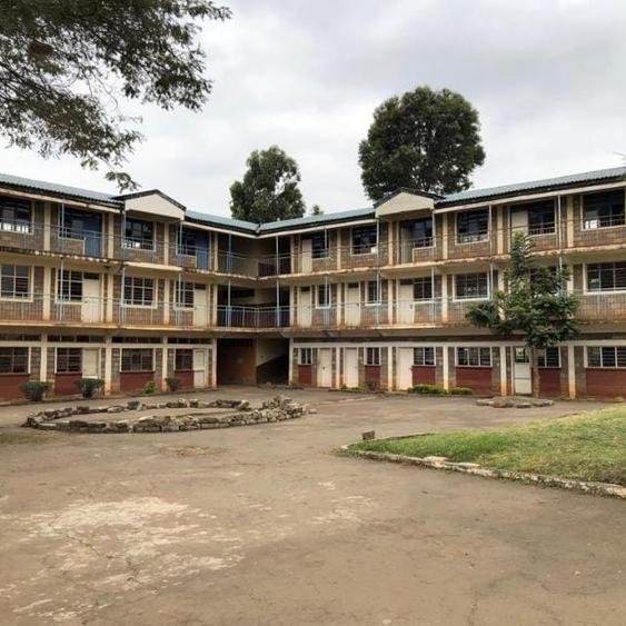 24,000 ft² Commercial Property with Parking in Garden Estate 24,000 ft² Commercial Property with Parking in Garden Estate