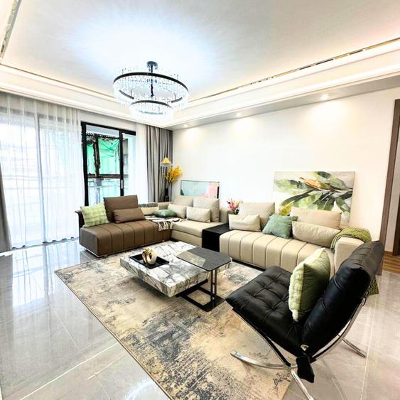 3 Bed Apartment with En Suite in Lavington 3 Bed Apartment with En Suite in Lavington