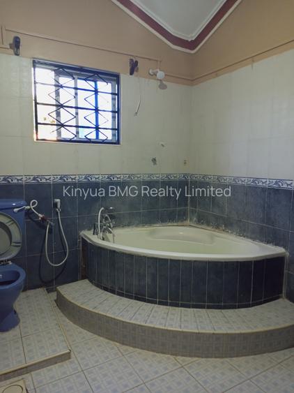 5 Bed Villa with En Suite in Nyali Area