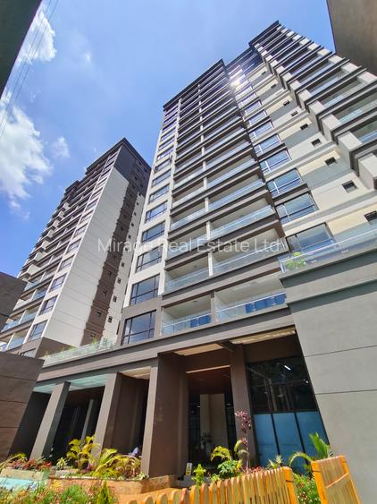 2 Bed Apartment with Swimming Pool in Riverside